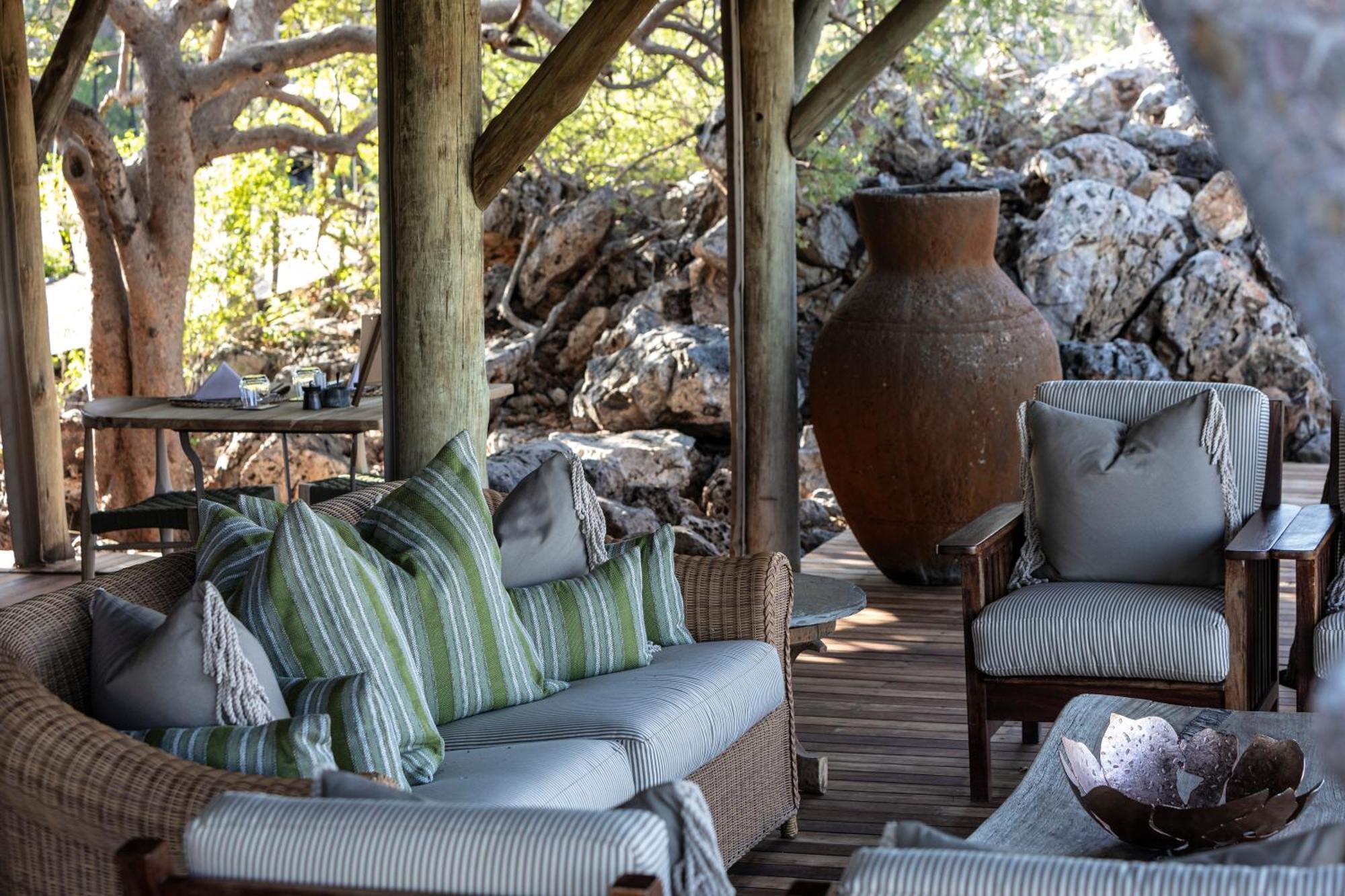 Little Ongava Villa Okaukuejo Bagian luar foto